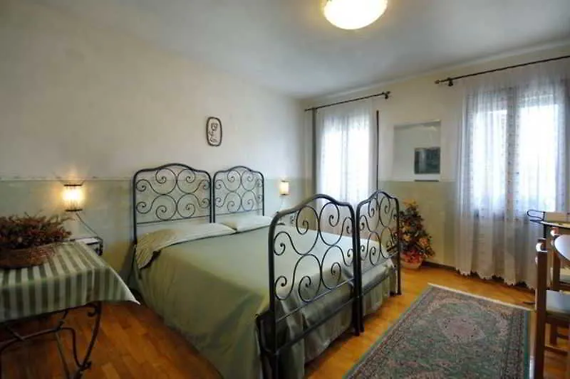 **** Bed & Breakfast B&B Ernestina Miane Italy